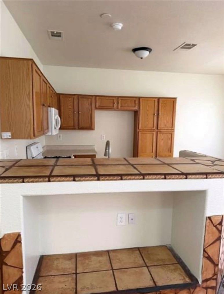 2506 Lady Elizabeth Court — photo 4