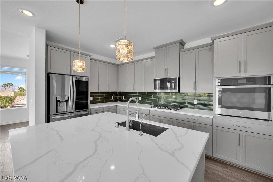 2555 Hampton Road 10304 — photo 3