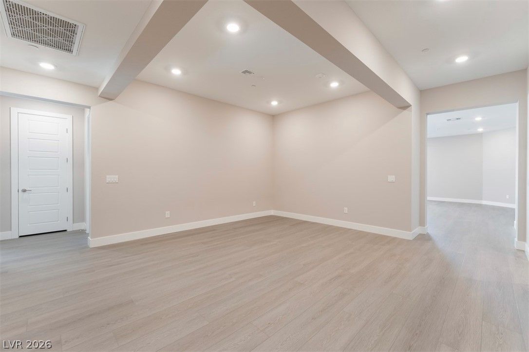 9128 Las Manaitas Avenue 201 — photo 5 of 16