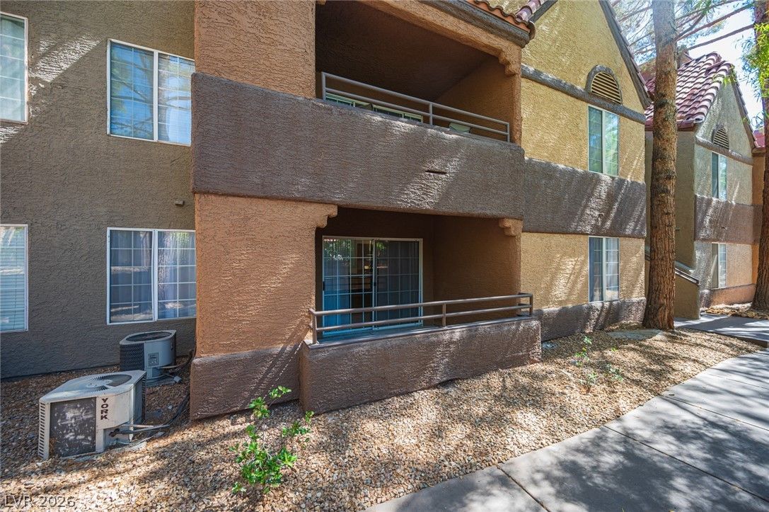 2200 South Fort Apache Road 1168 — photo 2