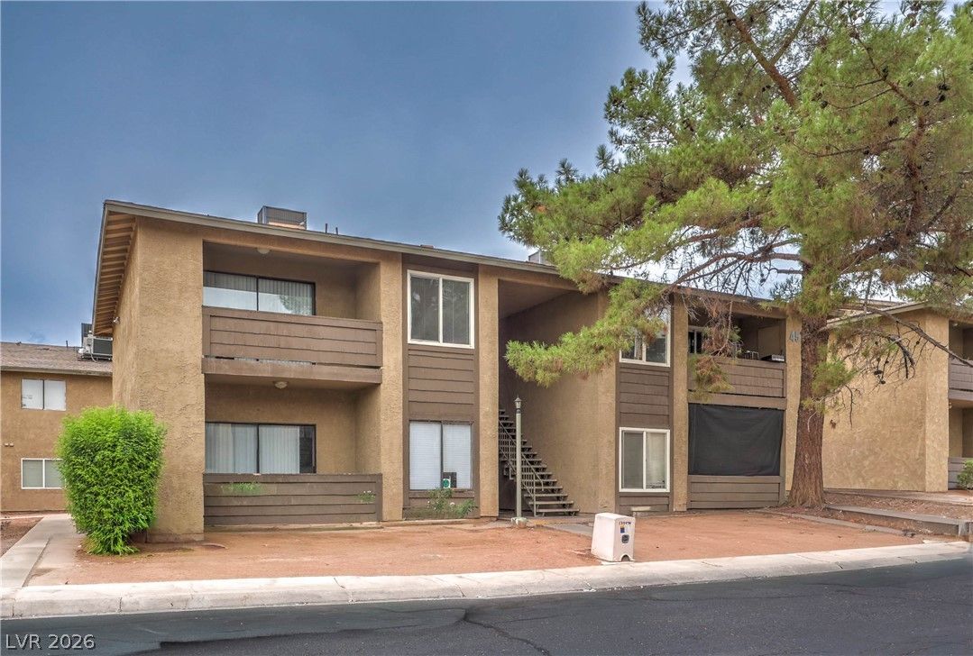 4571 Carriage Park Drive C — photo 1