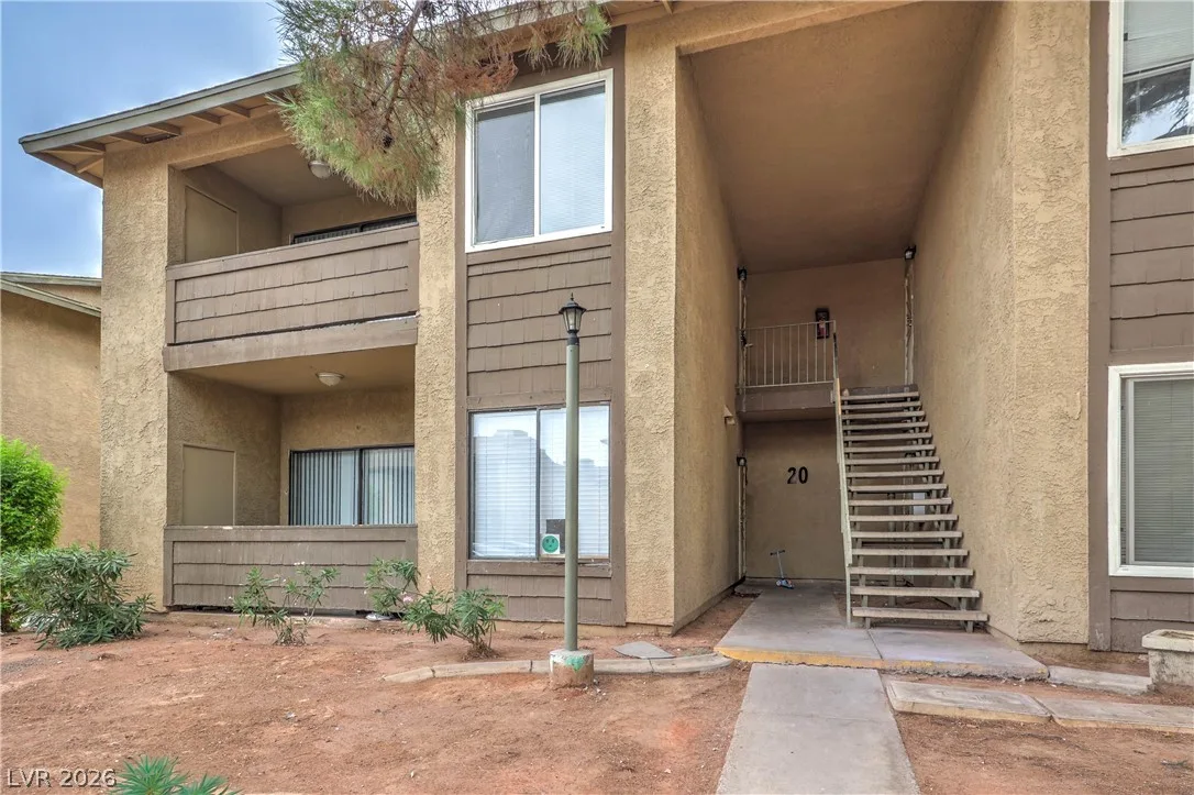 4571 Carriage Park Drive C — photo 2