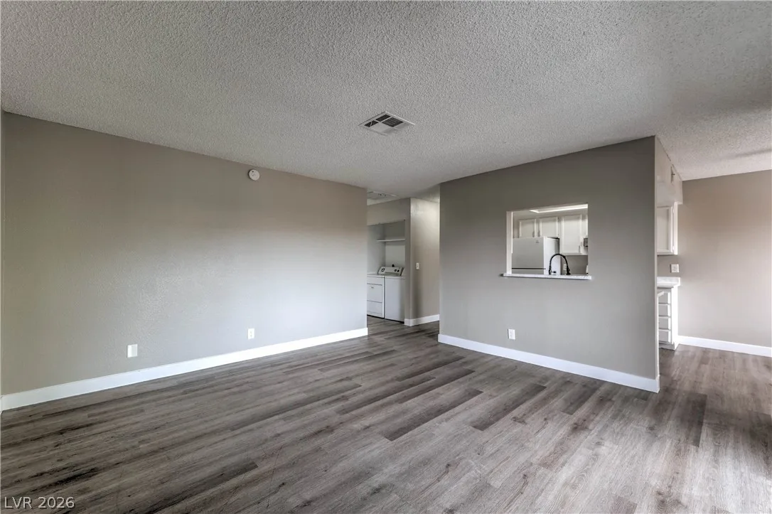 4571 Carriage Park Drive C — photo 5