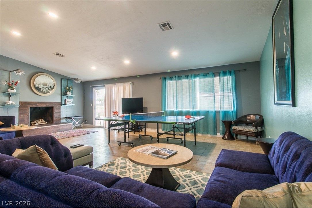 1812 Niblick Circle — photo 5 of 18