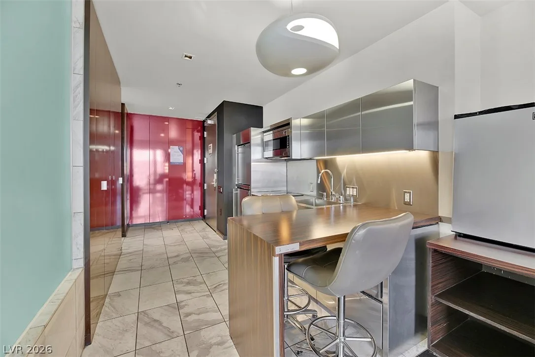 4381 West Flamingo Road 3519 — photo 1