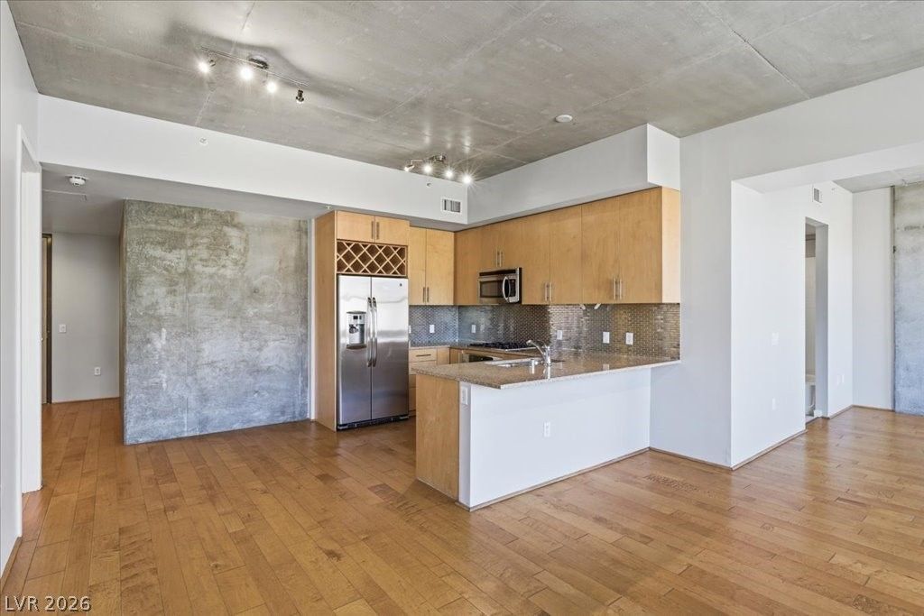 353 East Bonneville Avenue 295 — photo 4