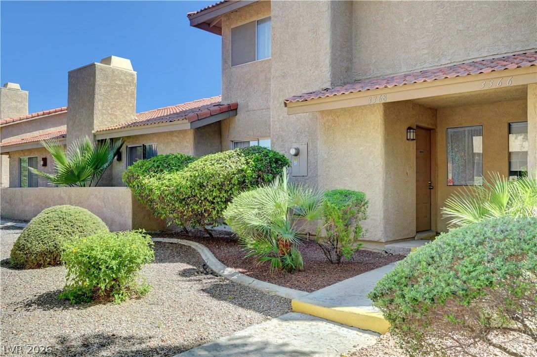3368 Reka Street — photo 4 of 43