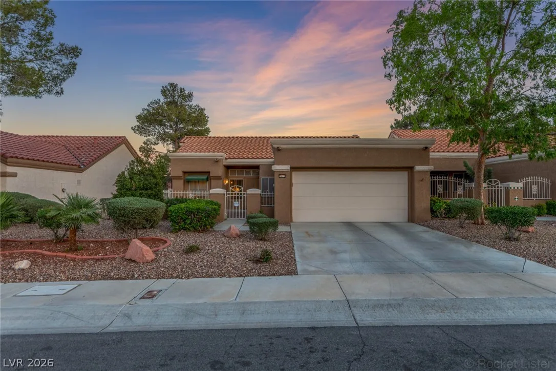 2712 Showcase Drive — photo 5
