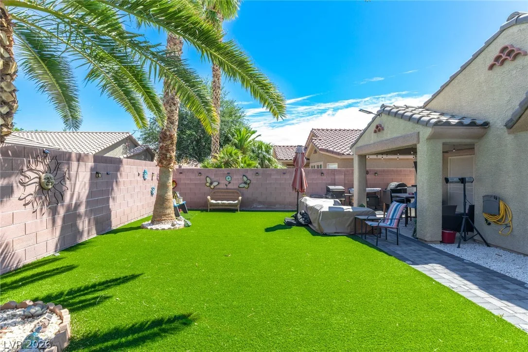 5682 Mahogany Run Place — photo 3
