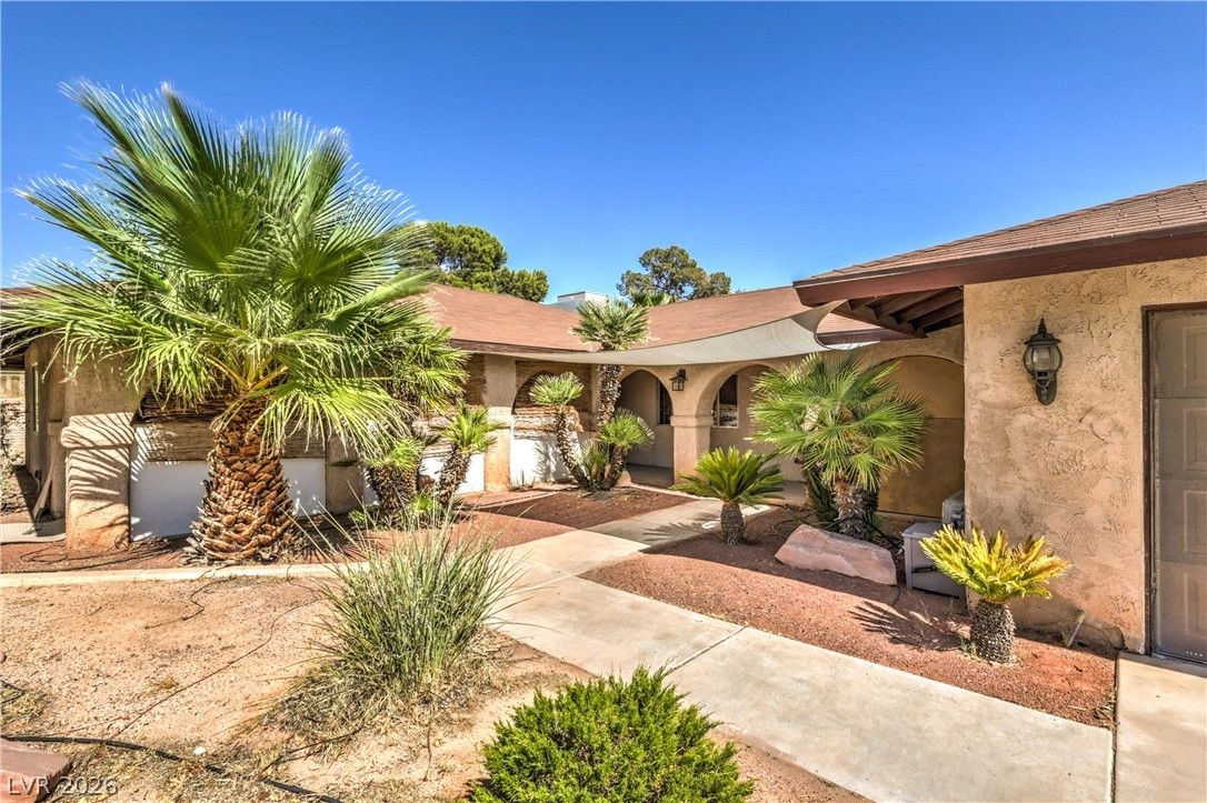 2880 Red Rock Street — photo 4 of 29