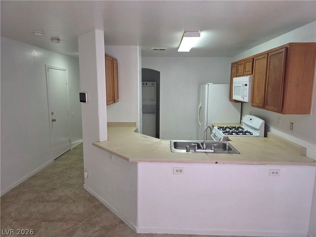 10026 Crisp Clover Street — photo 5 of 11