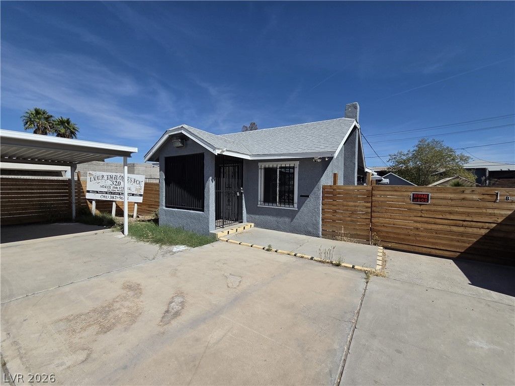 320 North 10th Street — photo 2