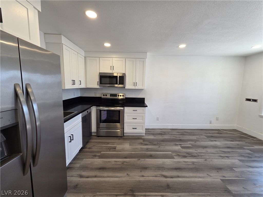 320 North 10th Street — photo 3