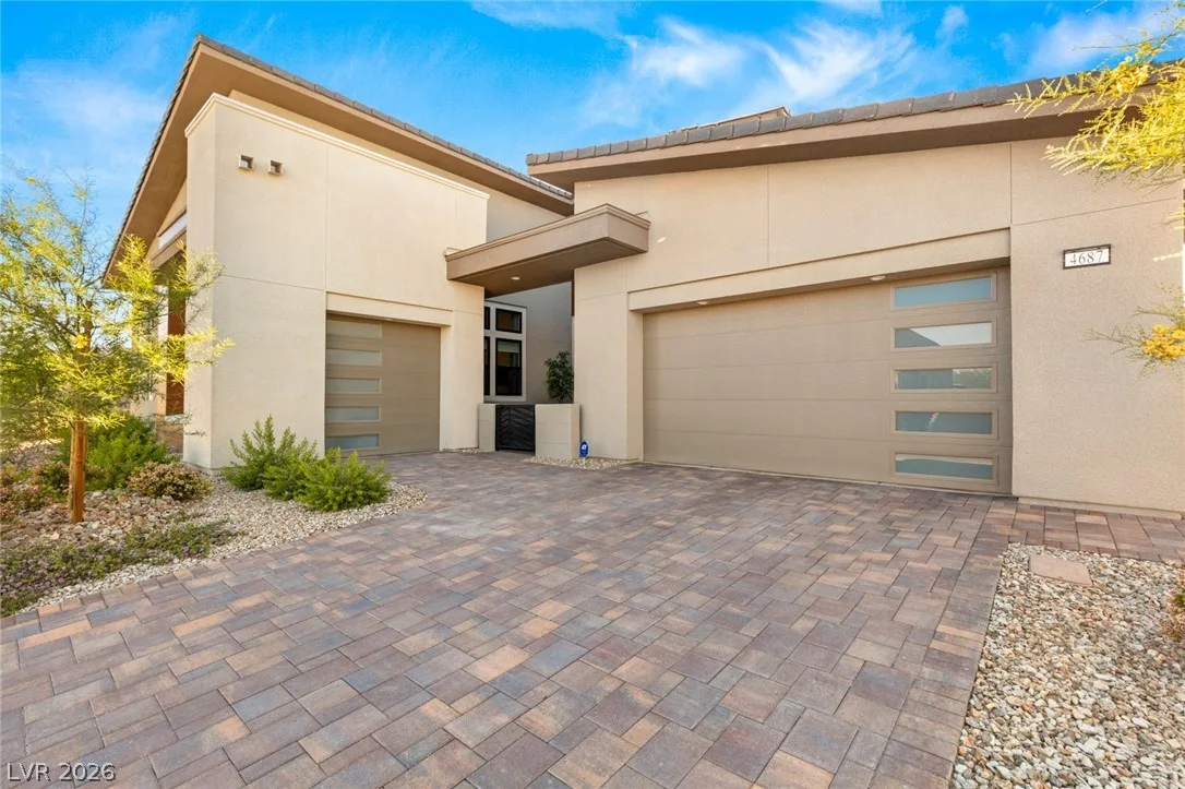 4687 Outlook Peak Street — photo 4