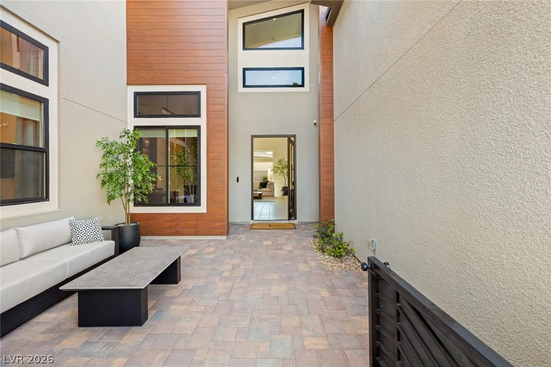 4687 Outlook Peak Street — photo 5