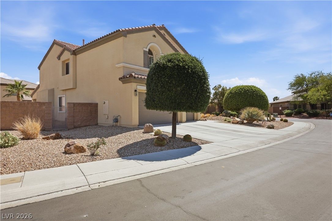 7508 Java Sparrow Street — photo 3