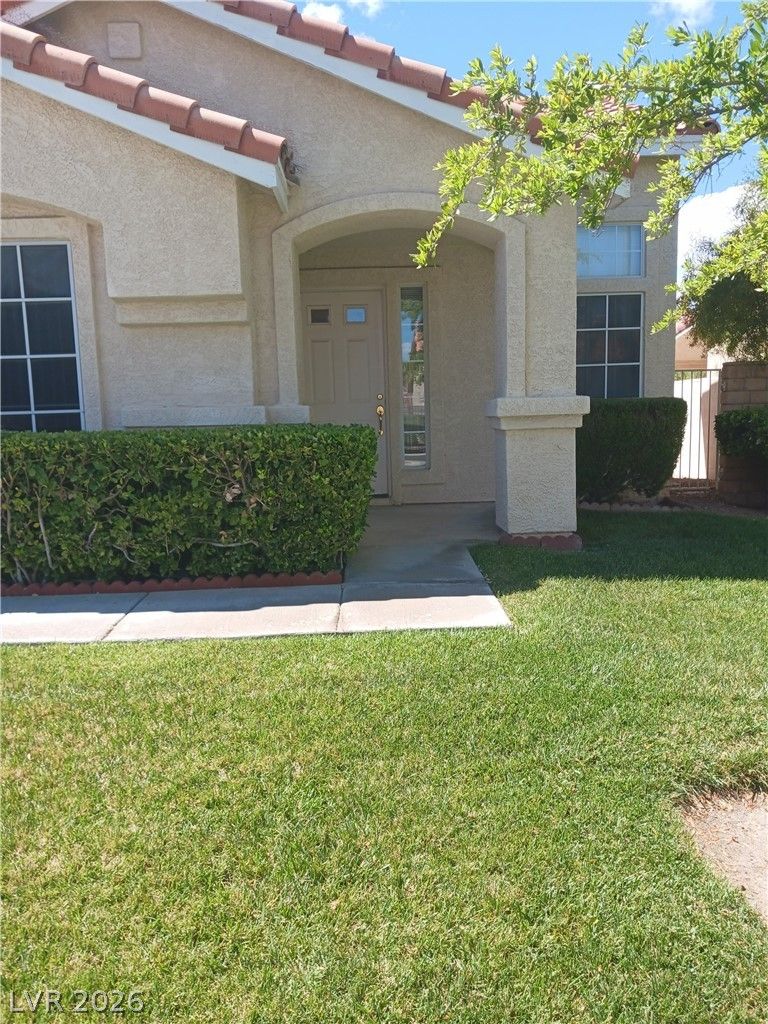 4865 Octavia Way — photo 2 of 31