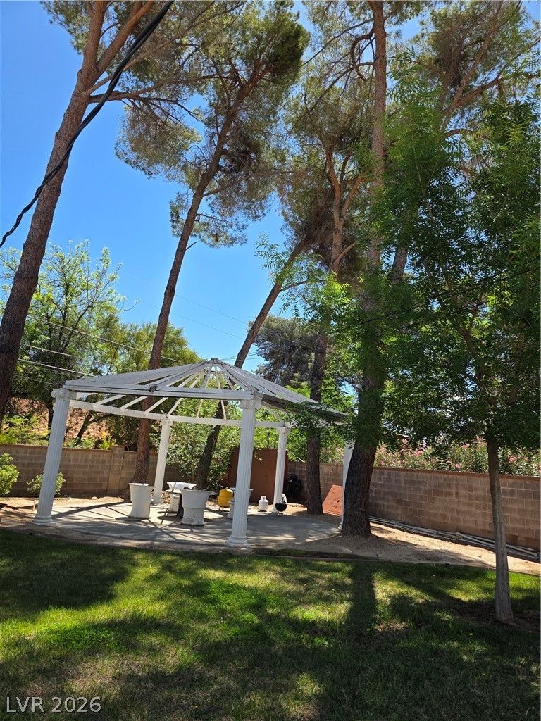 Photo 26