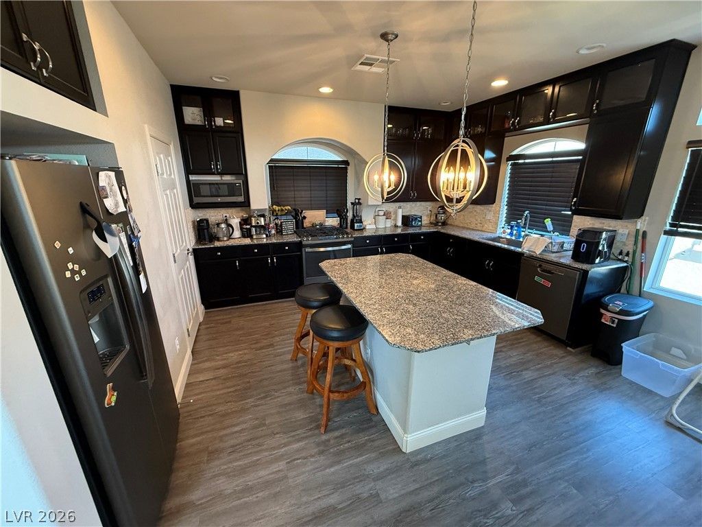 7068 Parrot Bay Way — photo 3