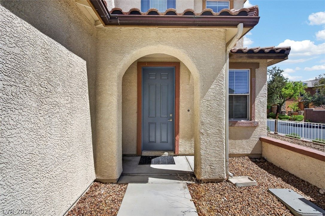 304 Raptors View Avenue — photo 4