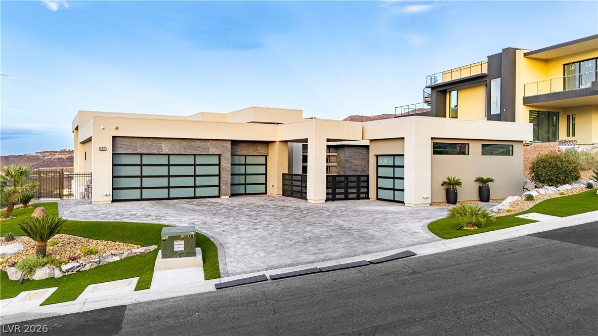 658 Dragon Peak Drive — photo 3