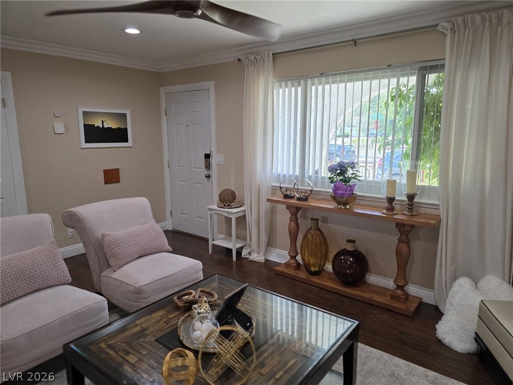 7000 Carrondale Way — photo 4