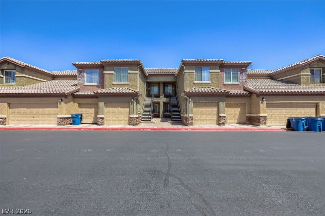 6868 Sky Pointe Drive 2064 — photo 3