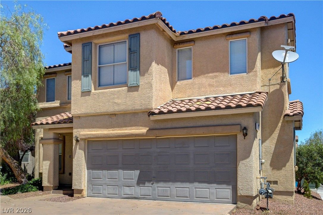 535 Albacate Street — photo 2