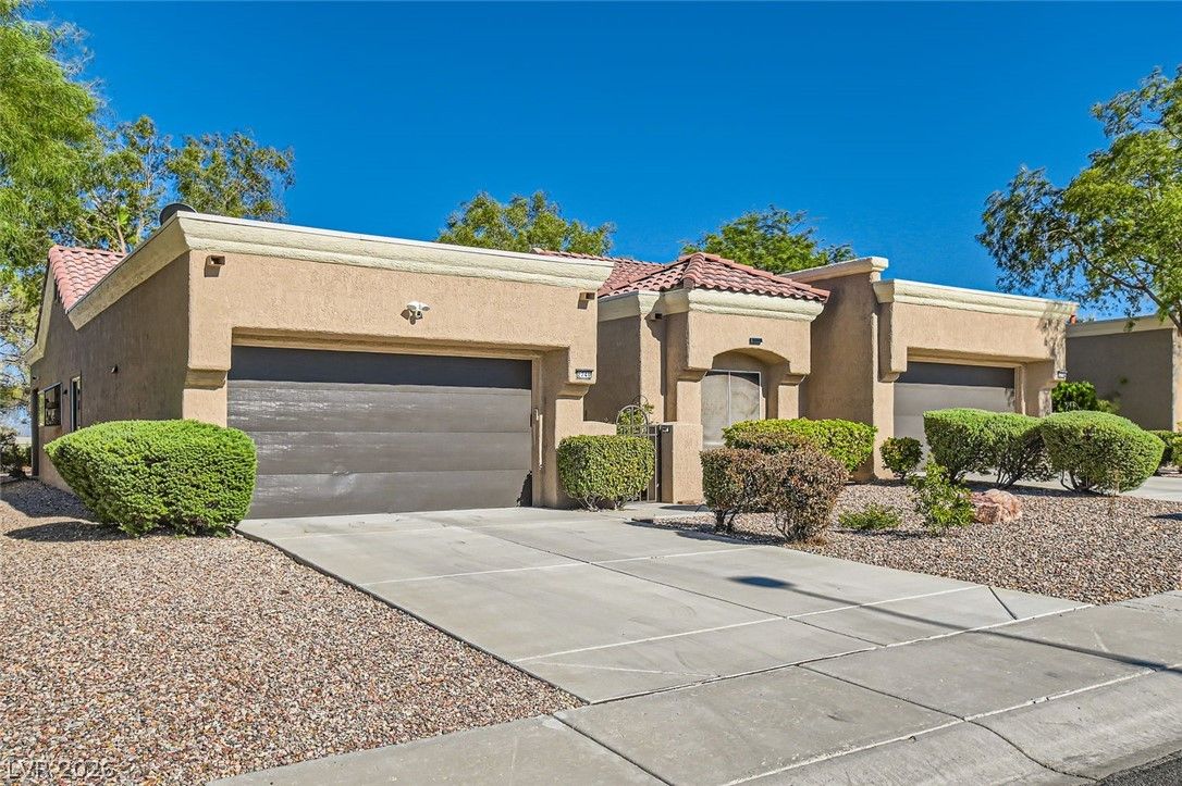 2740 Desert Crystal Drive 0 — photo 2