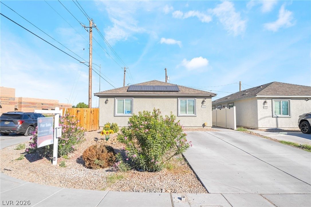 878 West Lake Mead Boulevard — photo 5