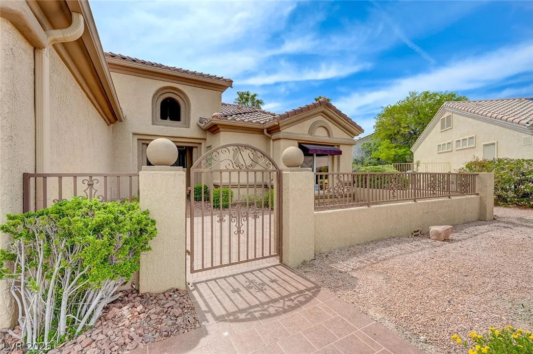 2401 Sierra Sage Street — photo 2