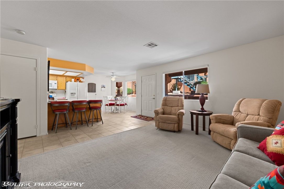 957 Mesquite Springs Drive 102 — photo 4