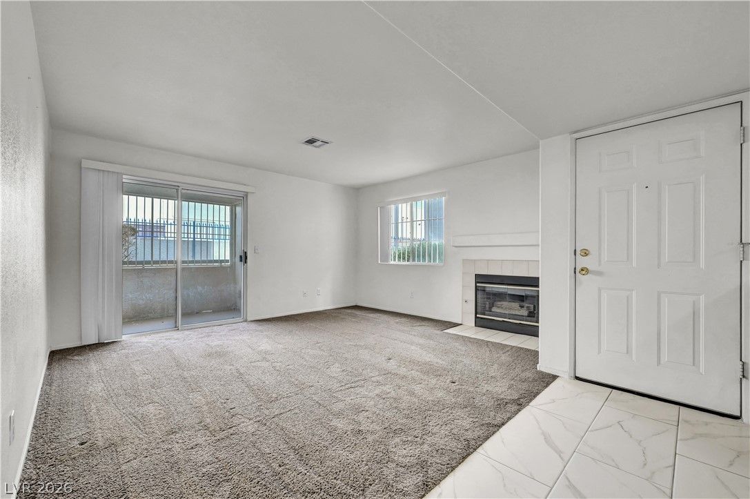 2725 South Nellis Boulevard 1154 — photo 2