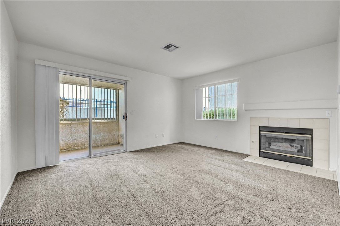 2725 South Nellis Boulevard 1154 — photo 3