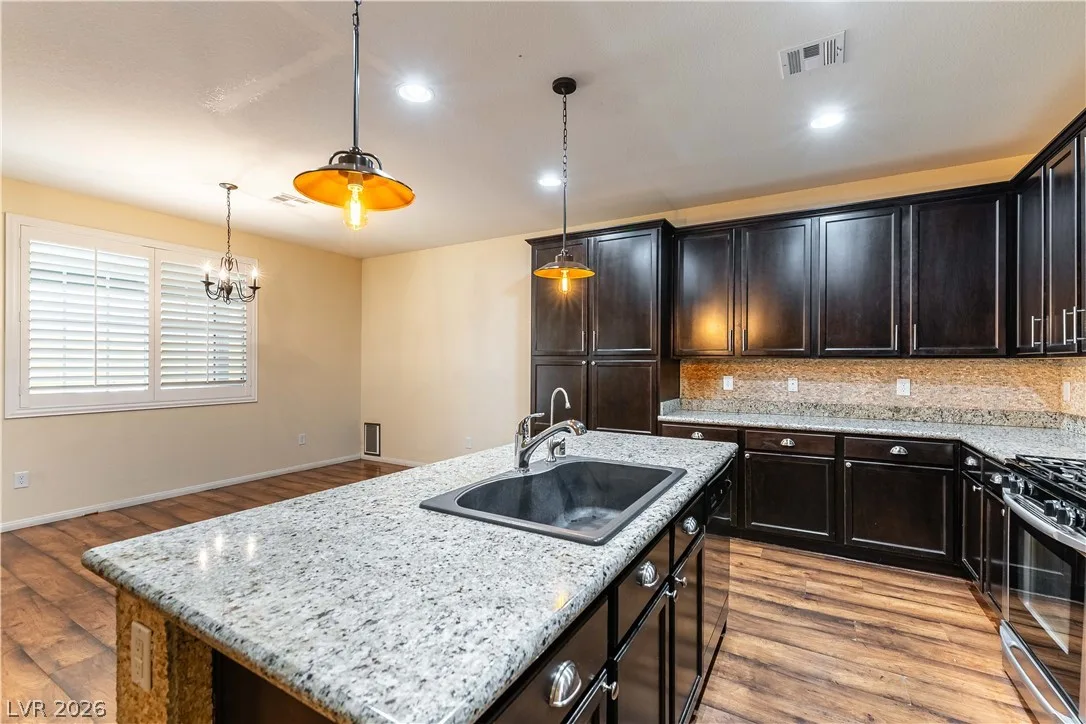 7741 Donner Peak Street — photo 3