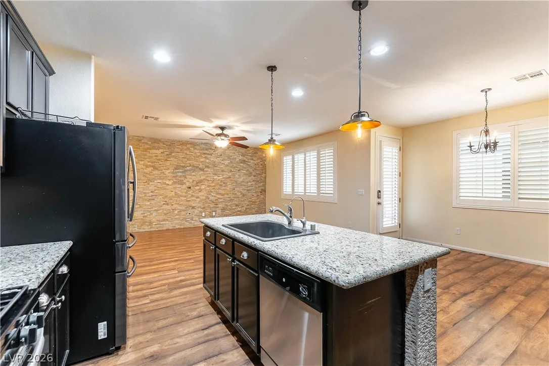 7741 Donner Peak Street — photo 4