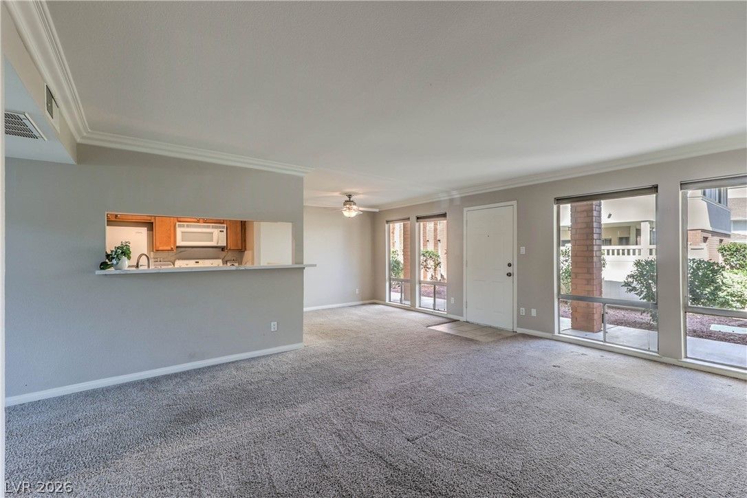 714 Oakmont Avenue 1101 — photo 3 of 23