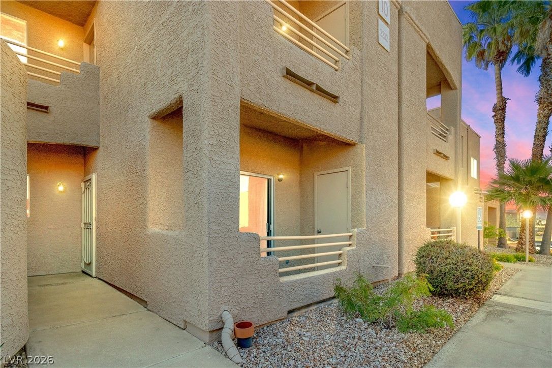 2232 Aspen Mirror Way 102 — photo 2