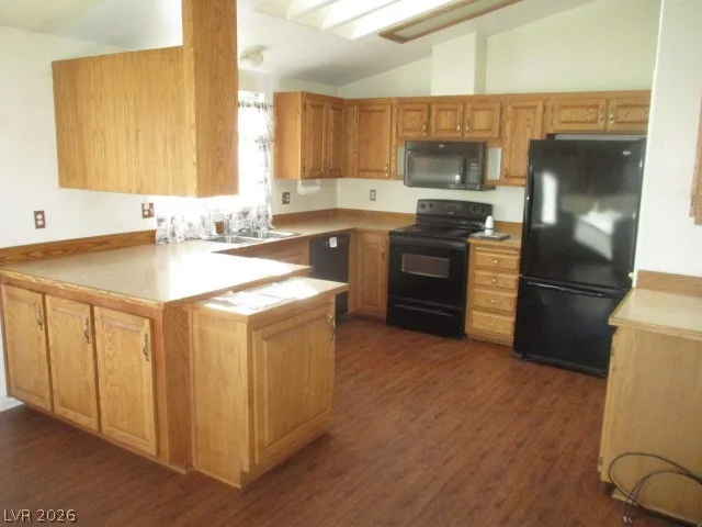 121 East 185th Street — photo 2