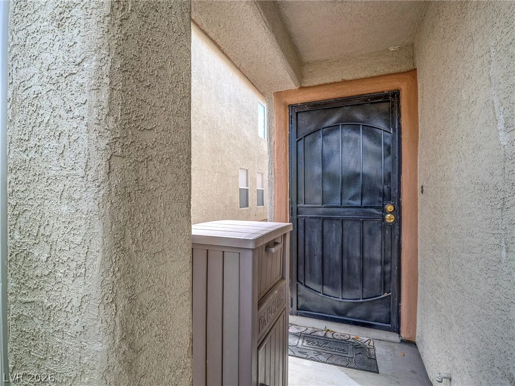 6581 Sunset Pines Street — photo 3