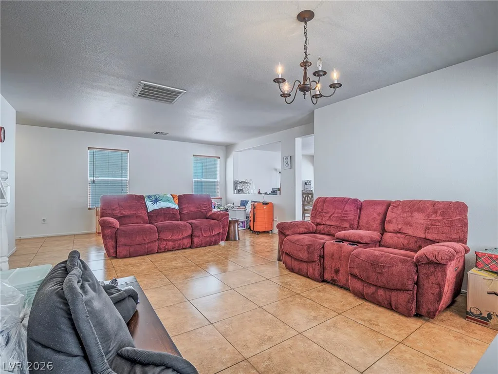 6581 Sunset Pines Street — photo 5
