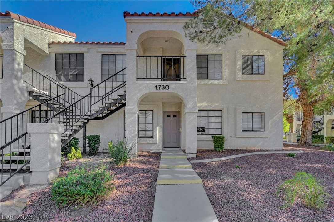 4730 Nara Vista Way 202 — photo 3