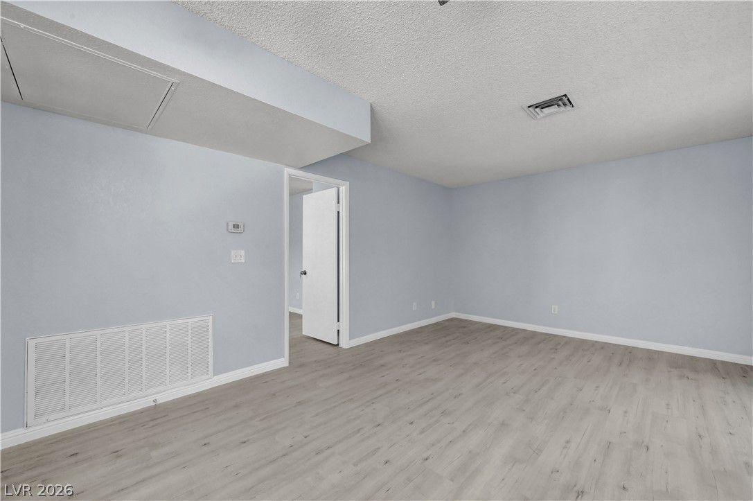 4730 Nara Vista Way 202 — photo 5
