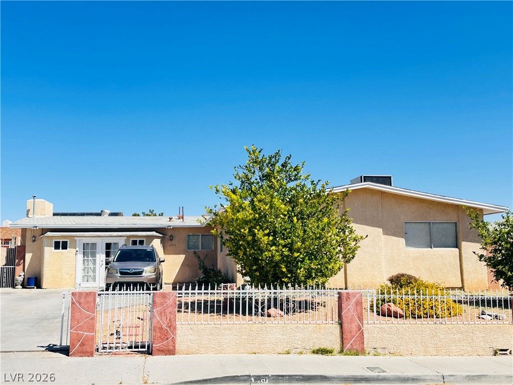 6952 Peggy Drive — photo 3 of 4