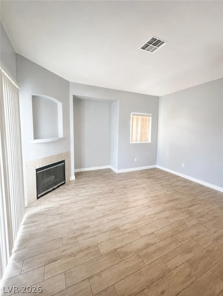 4730 East Craig Road 1163 — photo 2