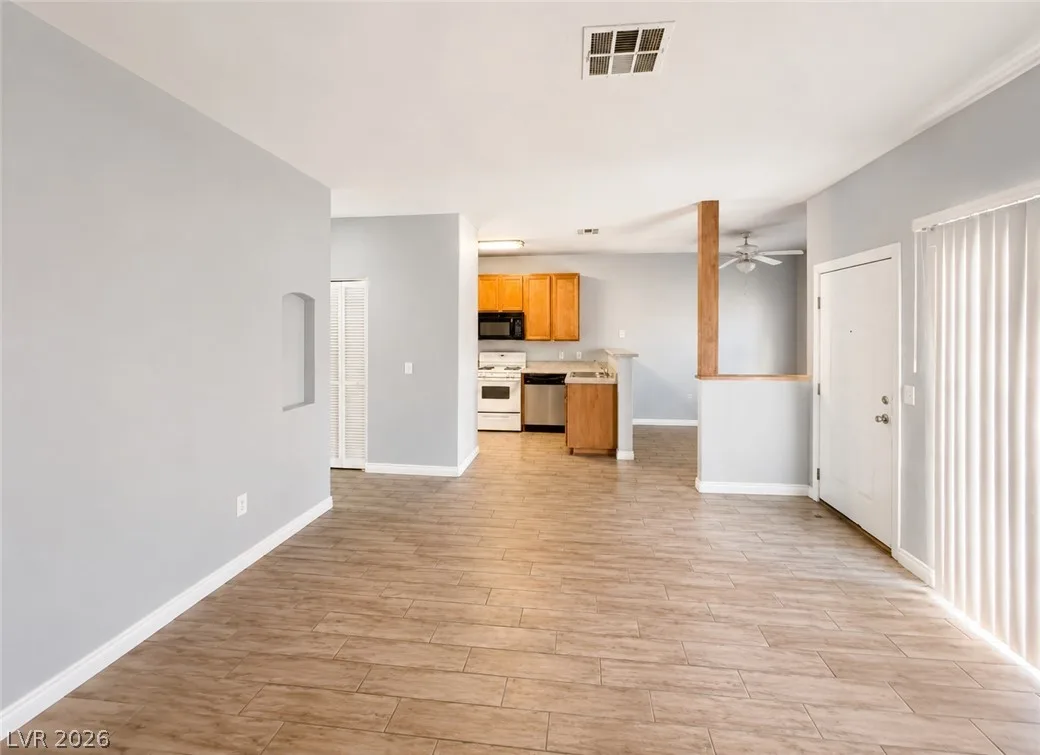 4730 East Craig Road 1163 — photo 4