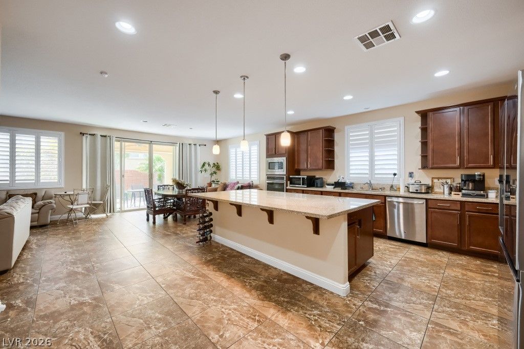 6636 Chelton Oaks Street — photo 5
