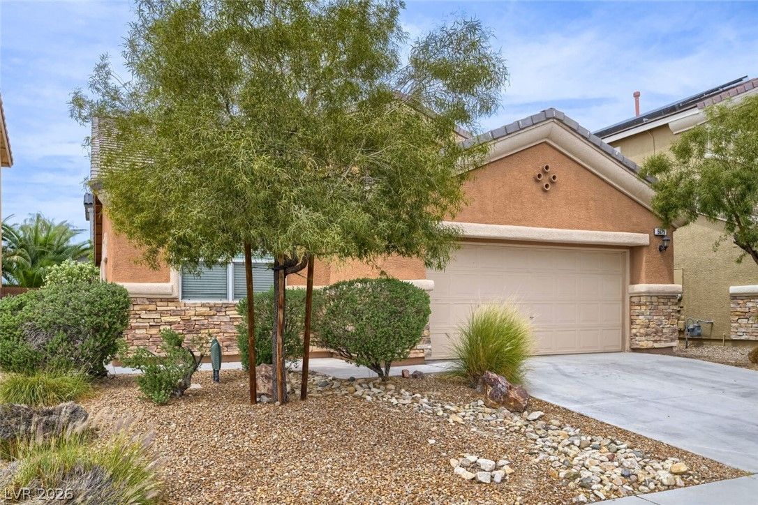 5625 Lookout Crest Street — photo 2
