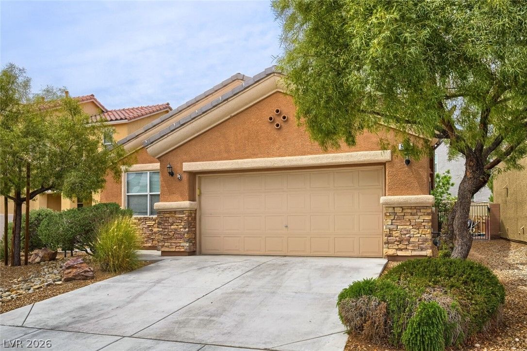 5625 Lookout Crest Street — photo 3