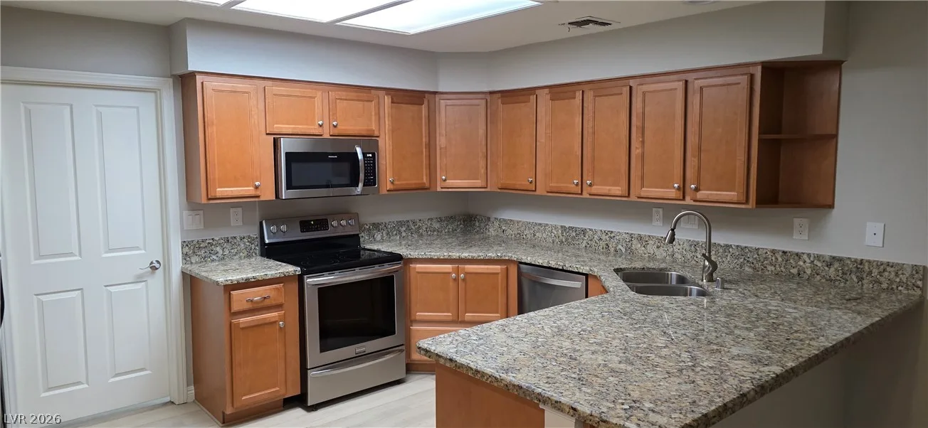 5325 Swallowtail Court — photo 4